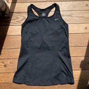 Black Nike racerback tank large excellent cond
